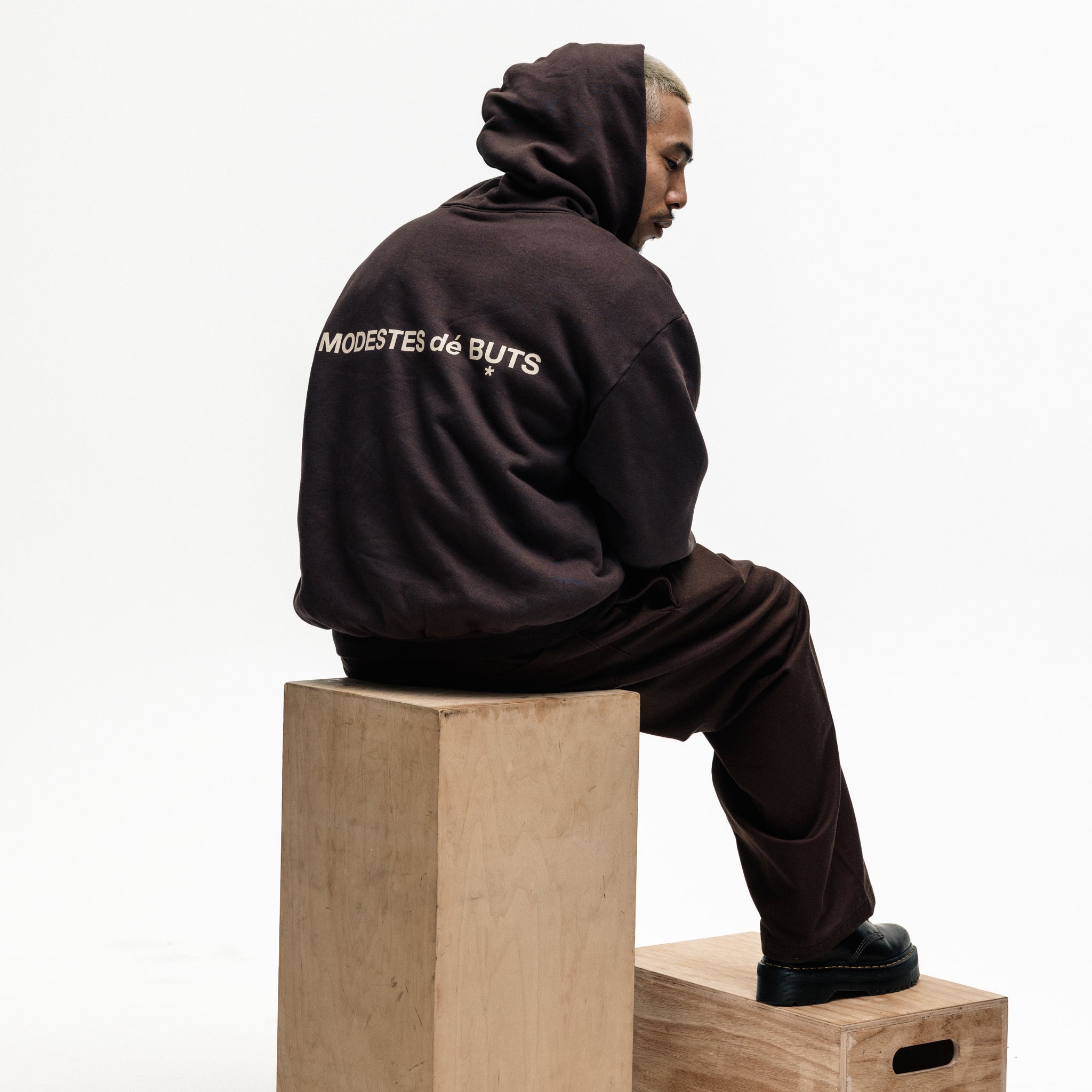 "MODESTES dé BUTS" Hoodie